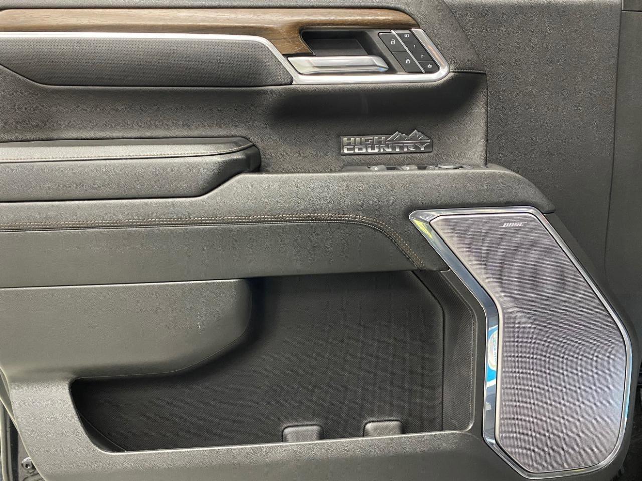 Used 2023 Chevrolet Silverado 1500 High Country w/ High Country Premium Package image 10