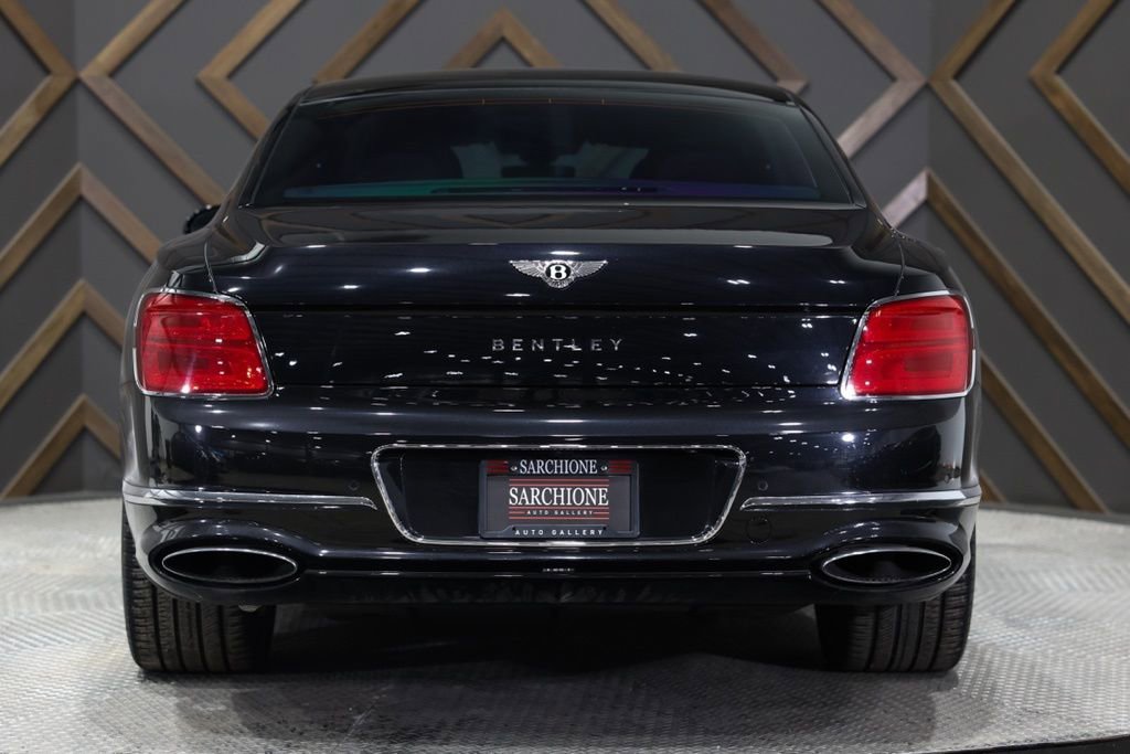 Used 2020 Bentley Flying Spur W12 image 52