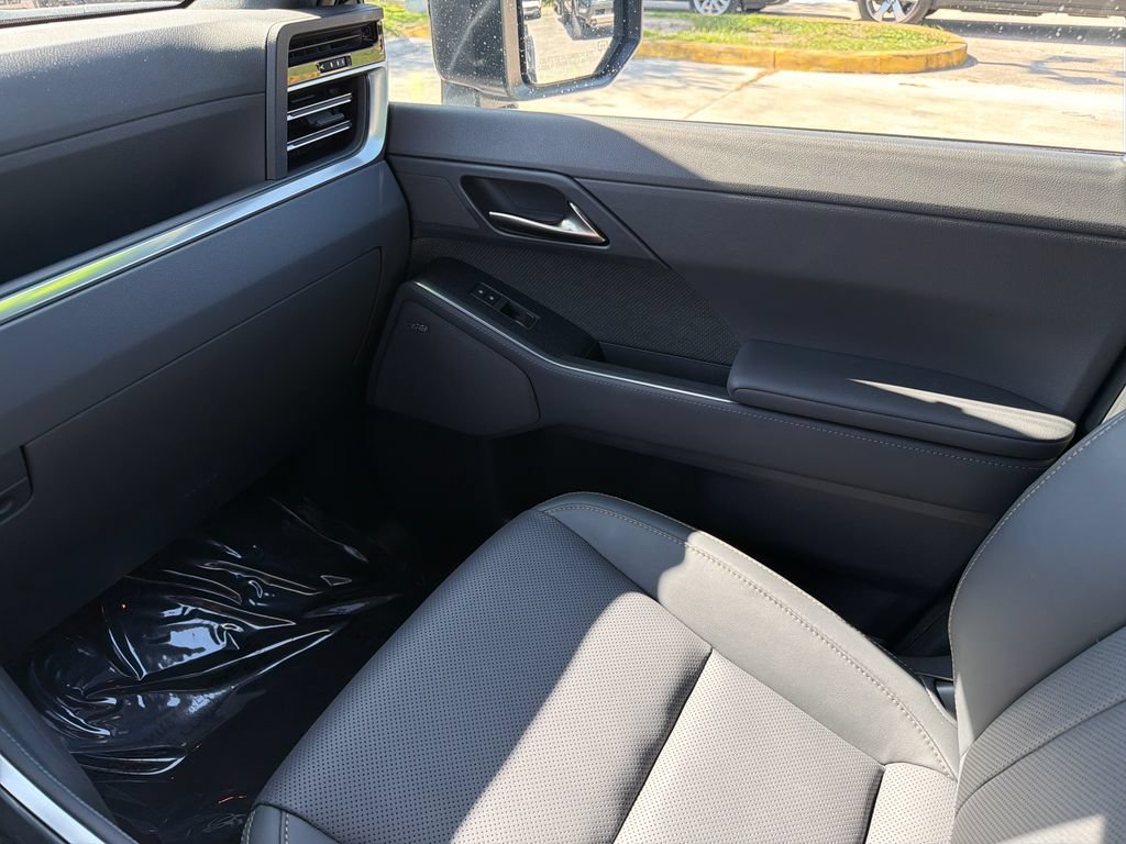 Used 2025 Lexus GX 550 AWD/4WD image 34