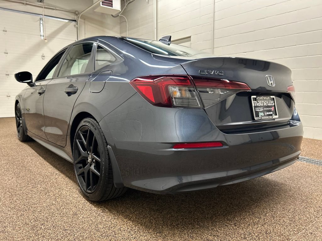 Used 2025 Honda Civic Sport image 4