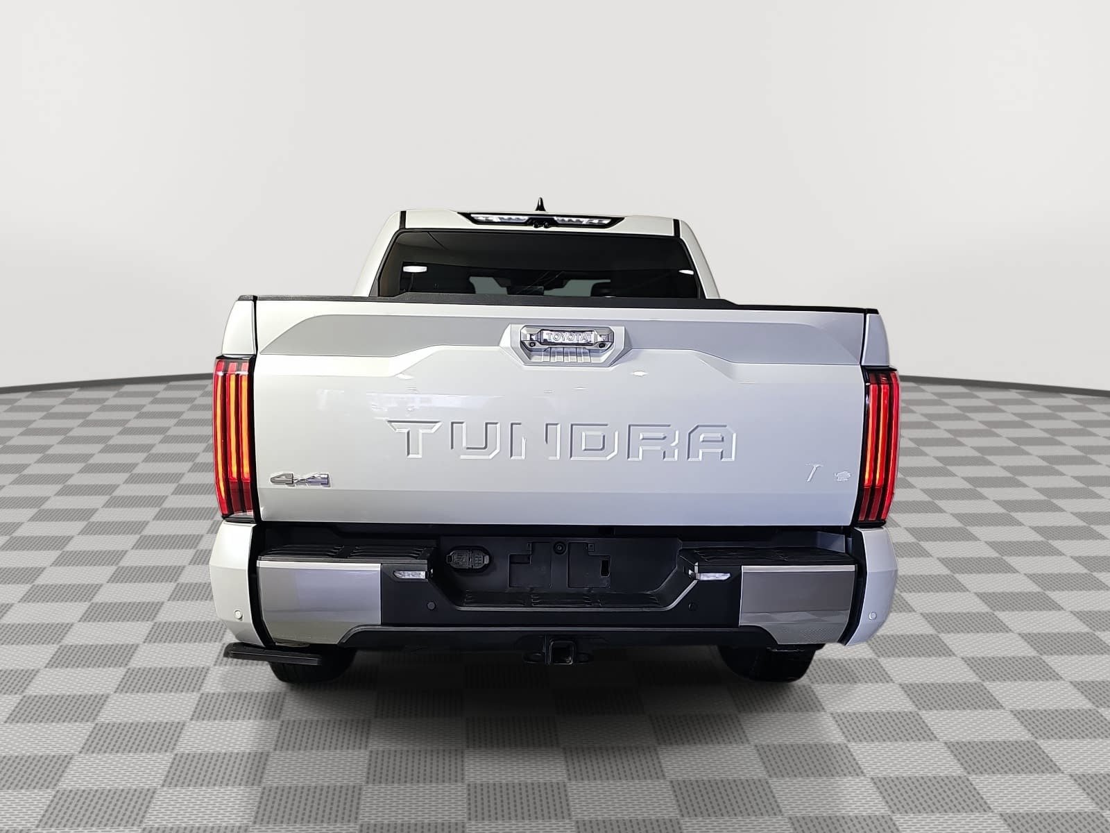 Used 2023 Toyota Tundra Limited w/ TRD Off-Road Package AWD/4WD image 7
