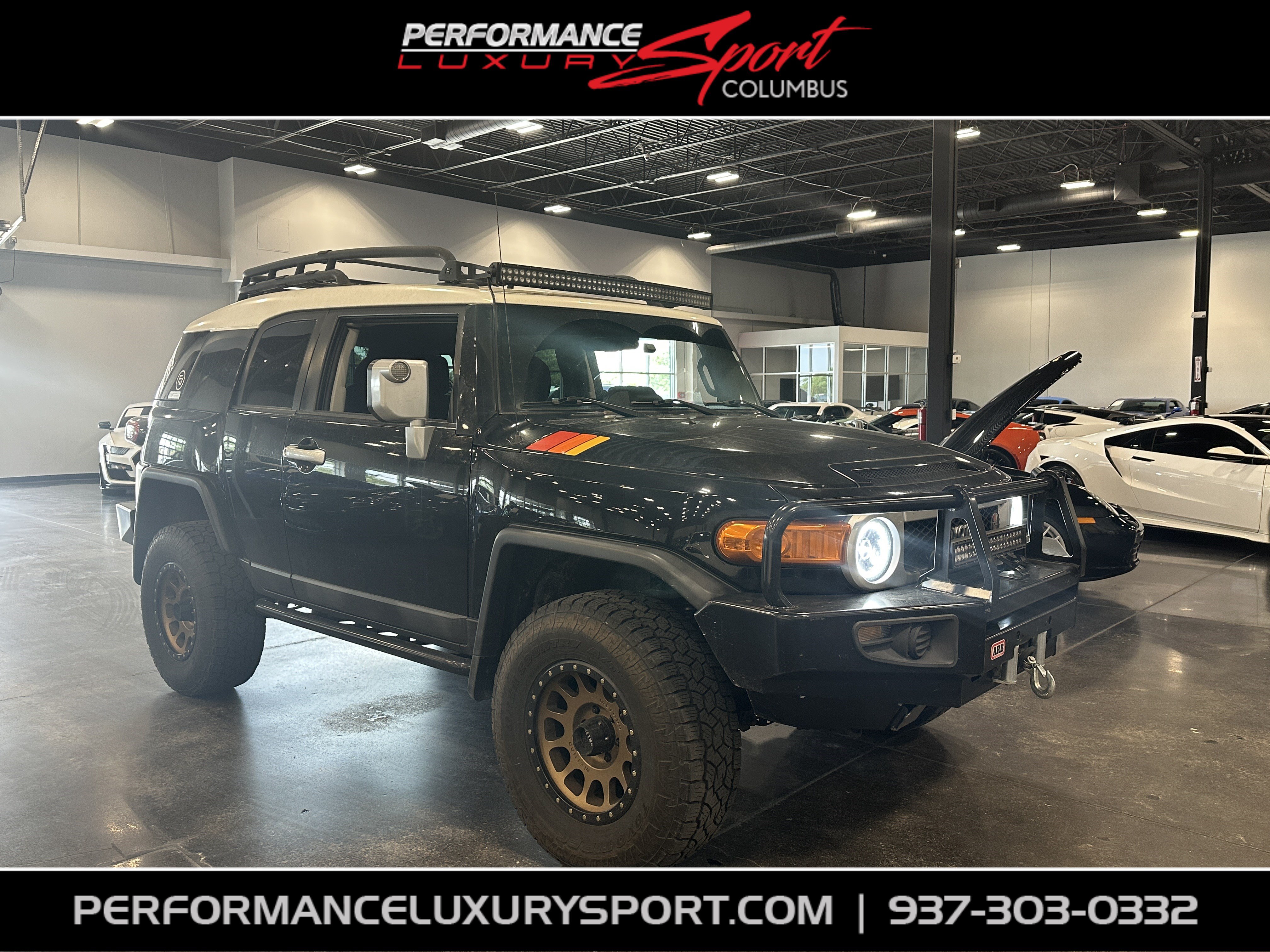 Used 2012 Toyota FJ Cruiser 4WD w/ Convenience Pkg image 1