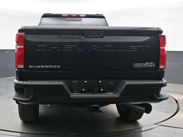 Used 2026 Chevrolet Silverado 2500 High Country w/ Technology Package AWD/4WD image 13