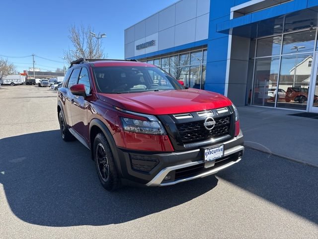 Used 2024 Nissan Pathfinder Rock Creek AWD/4WD image 4