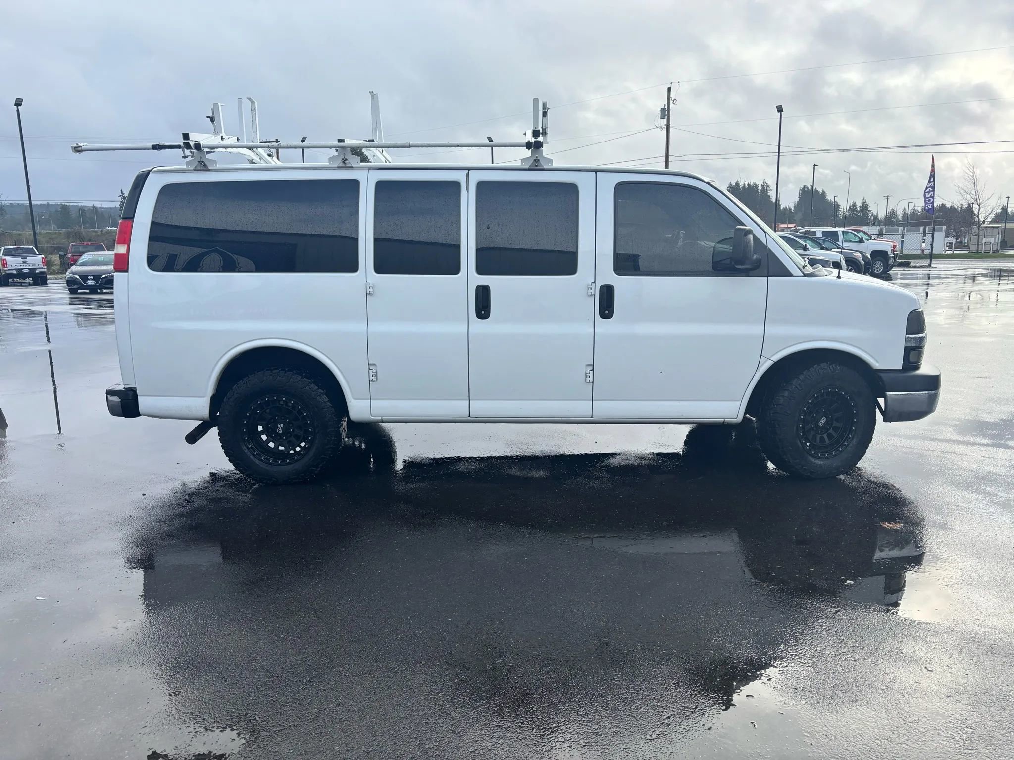 Used 2014 Chevrolet Express 1500 LT w/ LT Preferred Equipment Group image 6