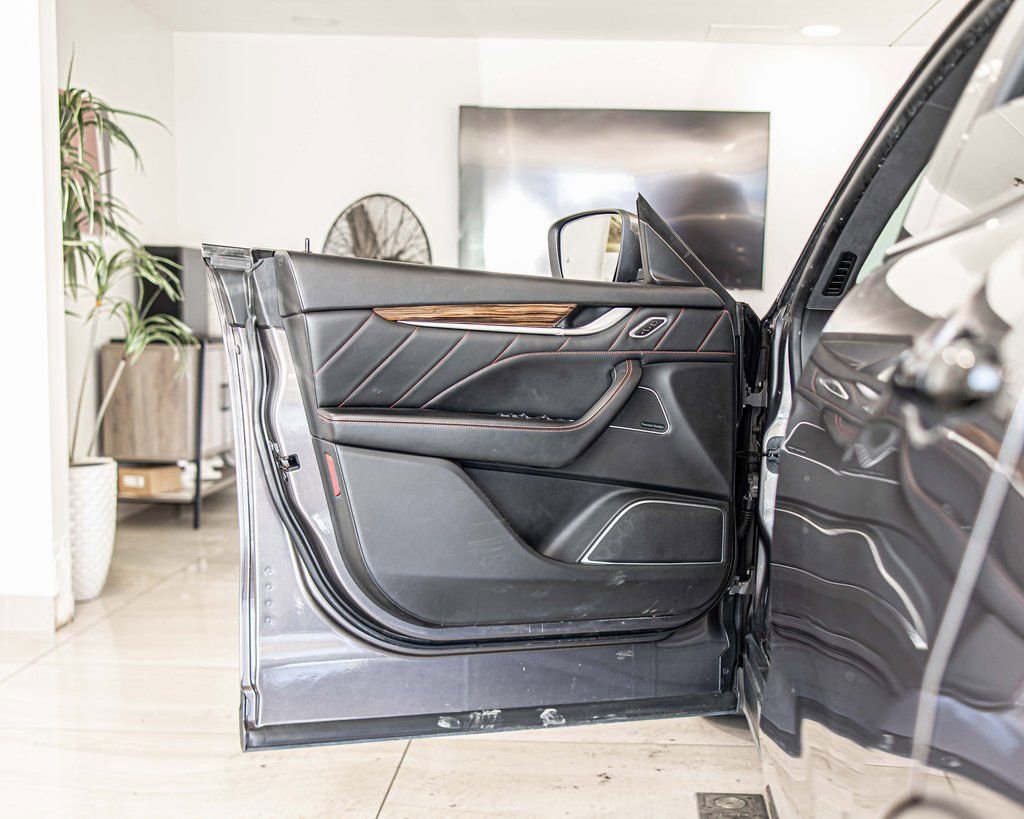 Used 2019 Maserati Levante S GranSport image 35