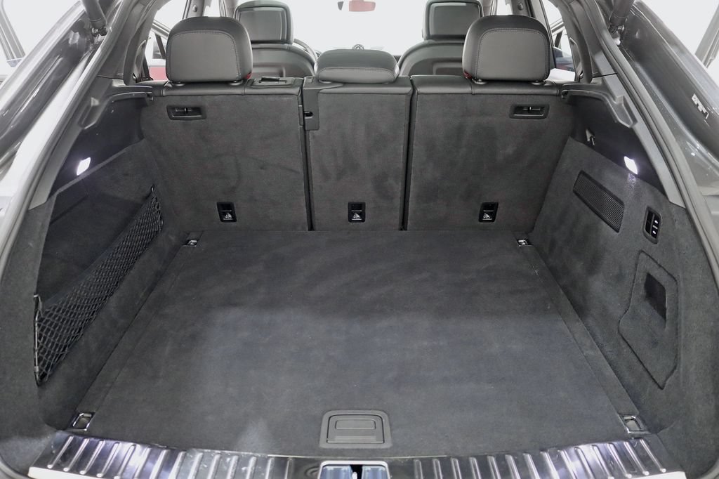 Used 2024 Porsche Cayenne S AWD/4WD image 36