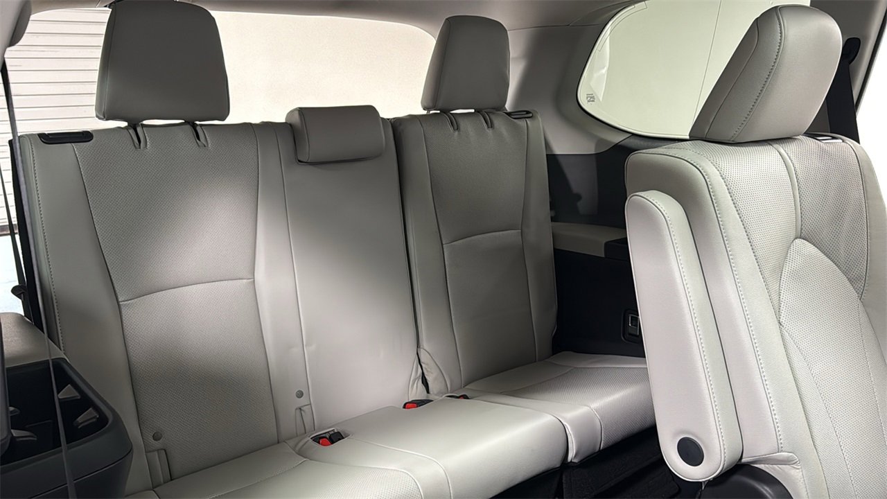 New 2026 Toyota Grand Highlander Limited image 17
