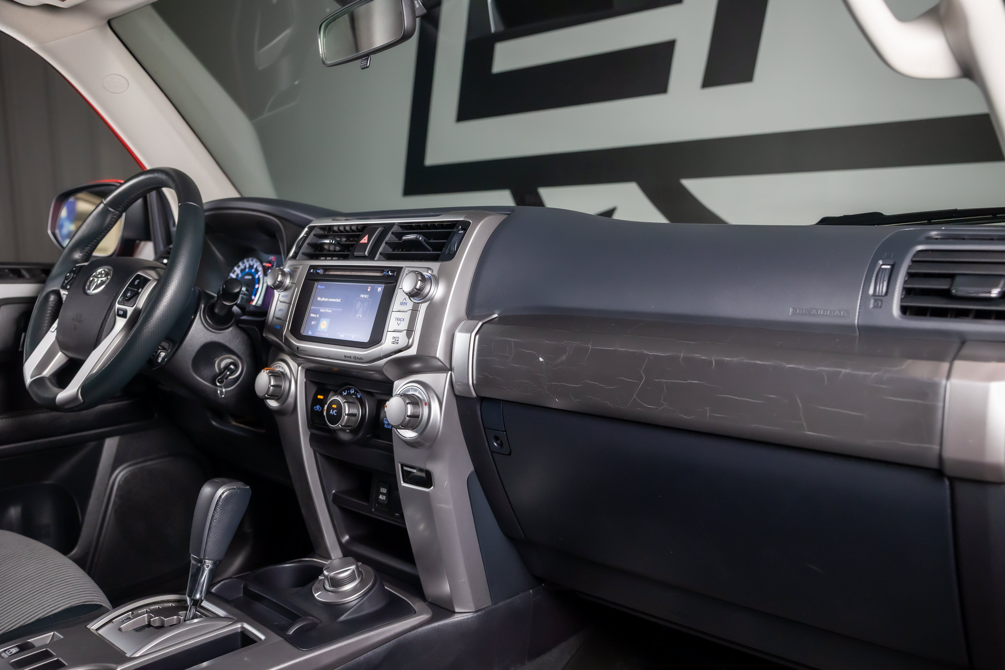 Used 2016 Toyota 4Runner SR5 AWD/4WD image 24