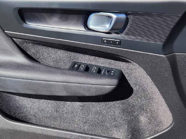 Certified 2023 Volvo XC40 Recharge Plus w/ Protection Package Premier AWD/4WD image 10