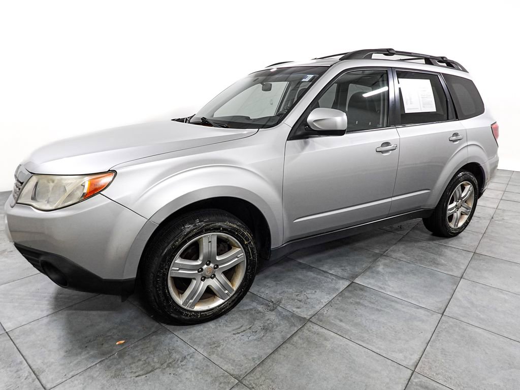 Used 2010 Subaru Forester 2.5X Limited AWD/4WD image 3