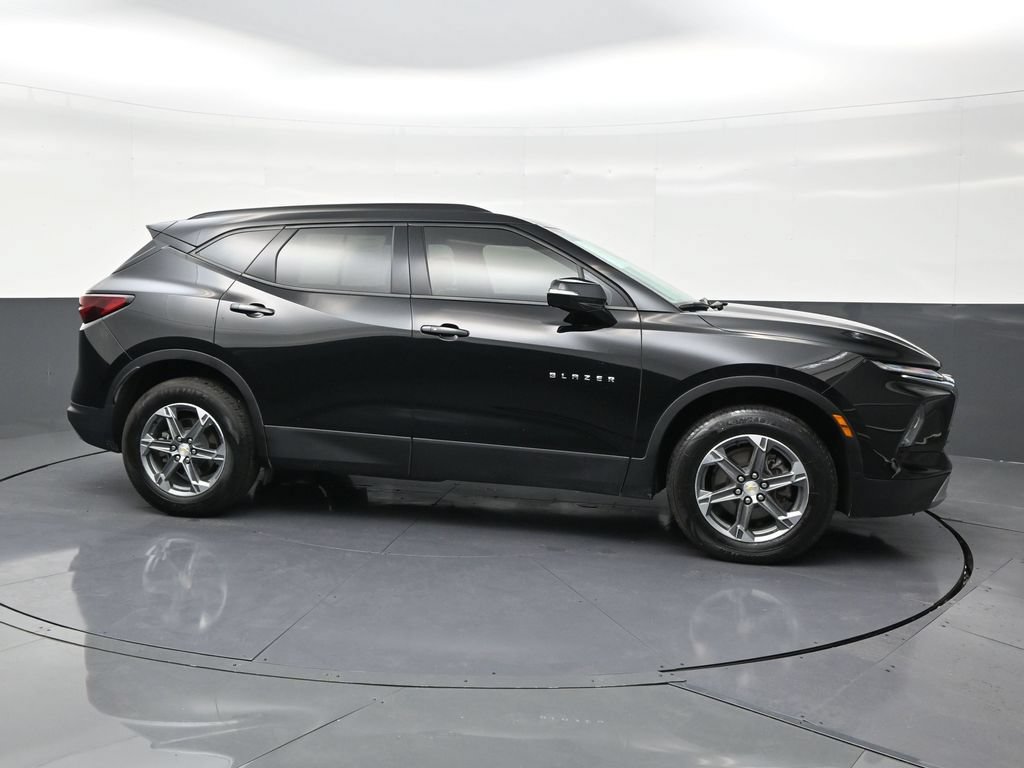 Used 2024 Chevrolet Blazer LT FWD image 7