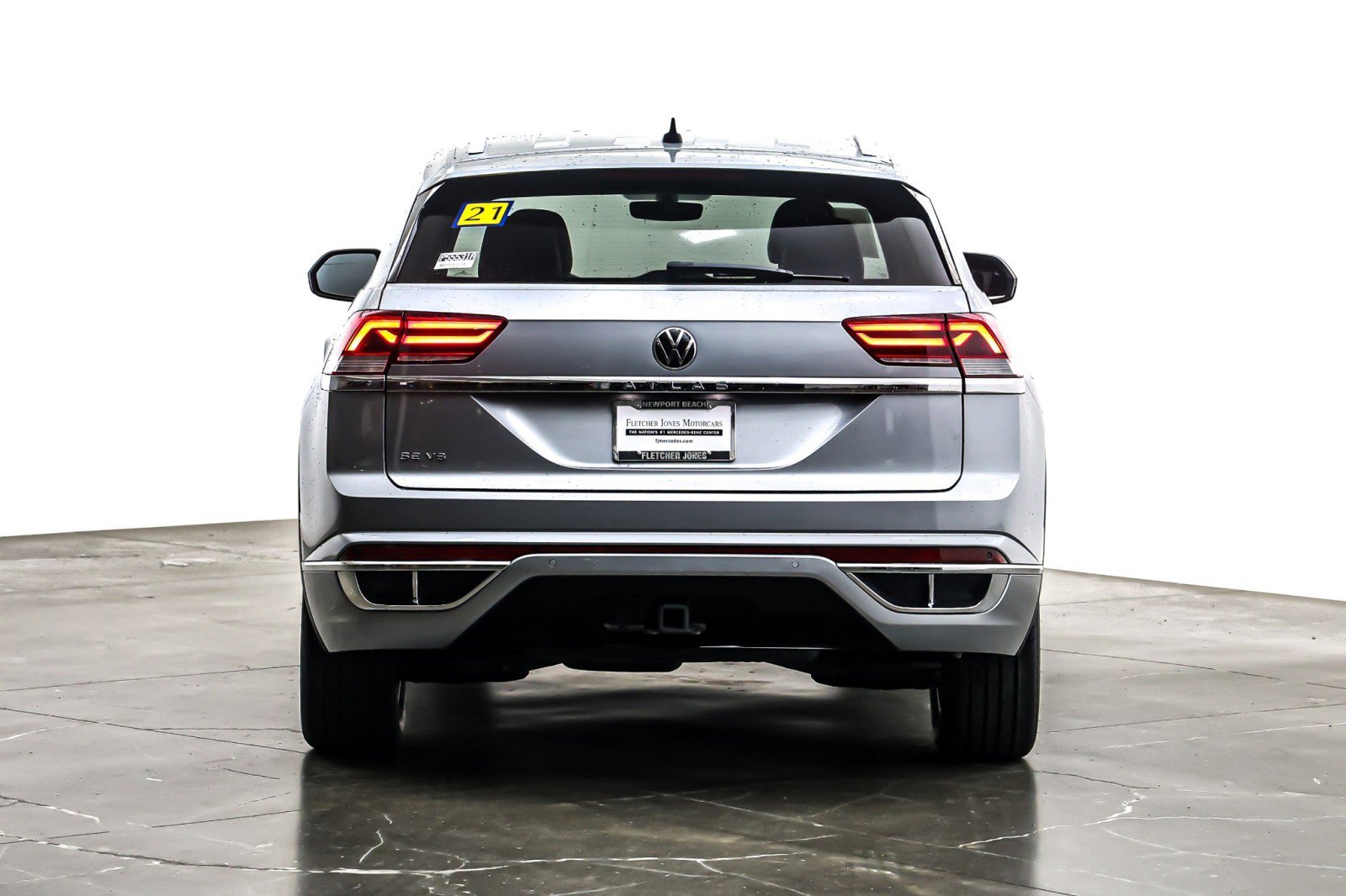 Used 2021 Volkswagen Atlas Cross Sport SE w/ V6 Towing Package image 4
