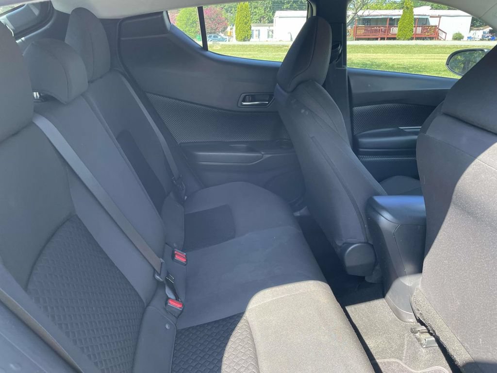 Used 2021 Toyota C-HR LE FWD image 11
