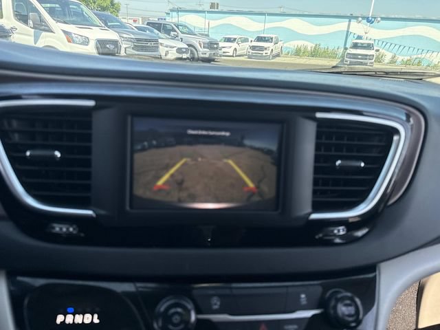 Used 2023 Chrysler Voyager LX FWD image 23