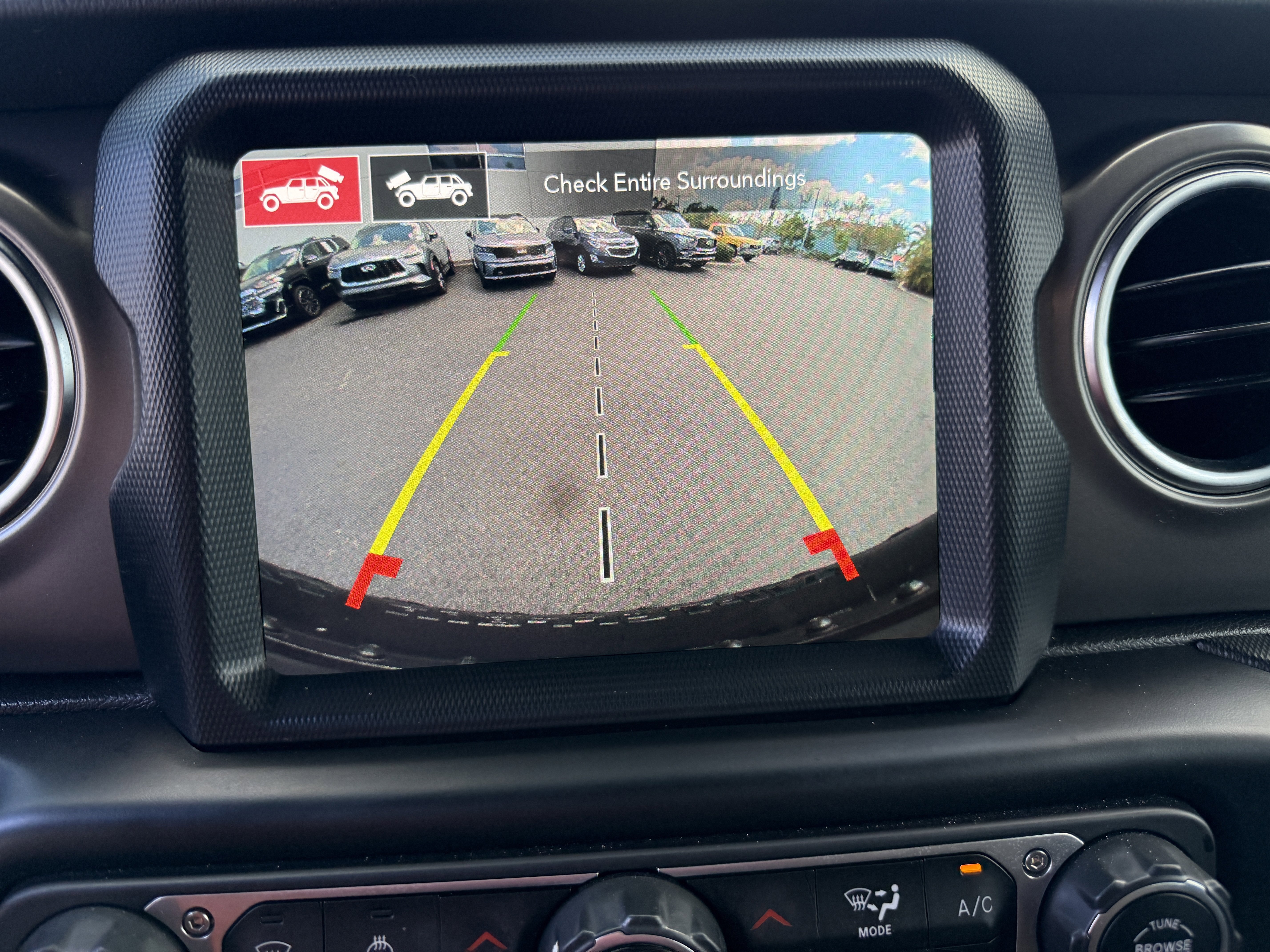 Used 2022 Jeep Wrangler Unlimited Rubicon w/ Xtreme Recon 35" Tire Package image 21