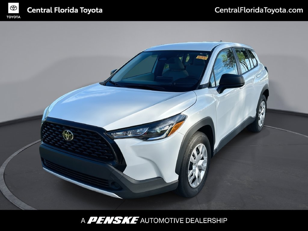Certified 2025 Toyota Corolla Cross L FWD image 1