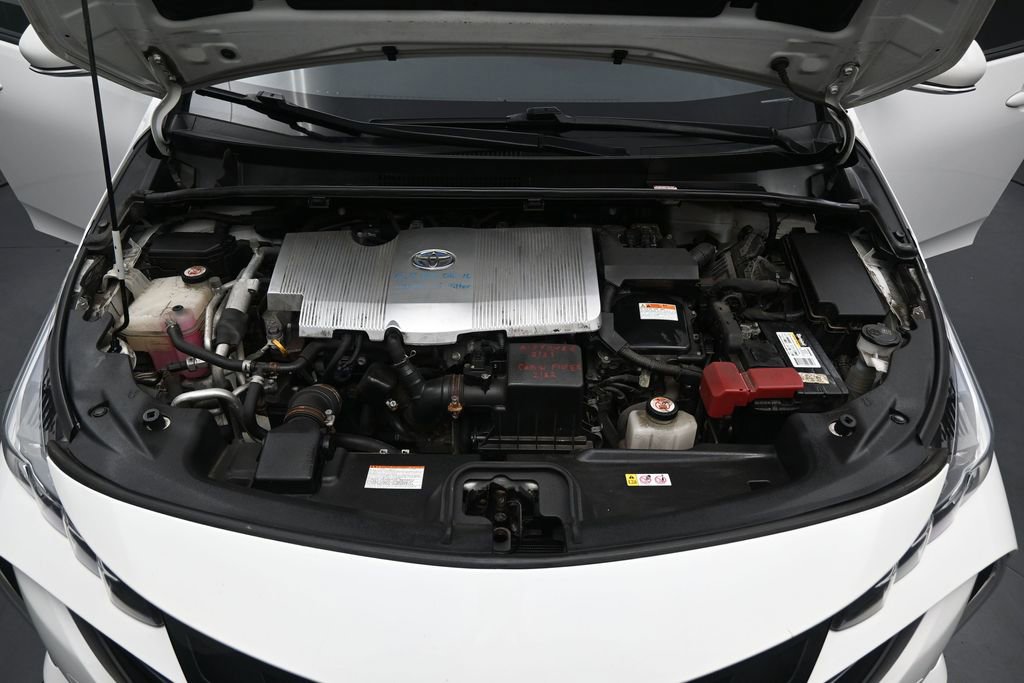 Used 2020 Toyota Prius Prime LE w/ Carpet Mat Package image 29