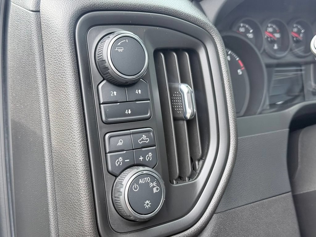 Used 2024 Chevrolet Silverado 2500 Custom w/ Custom Value Package AWD/4WD image 16