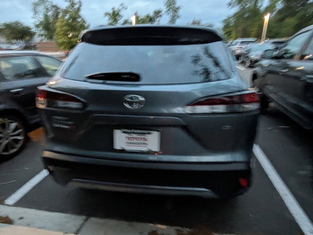 Used 2026 Toyota Corolla Cross LE image 6