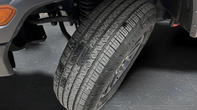 Used 2024 Jeep Wrangler Sport S image 35