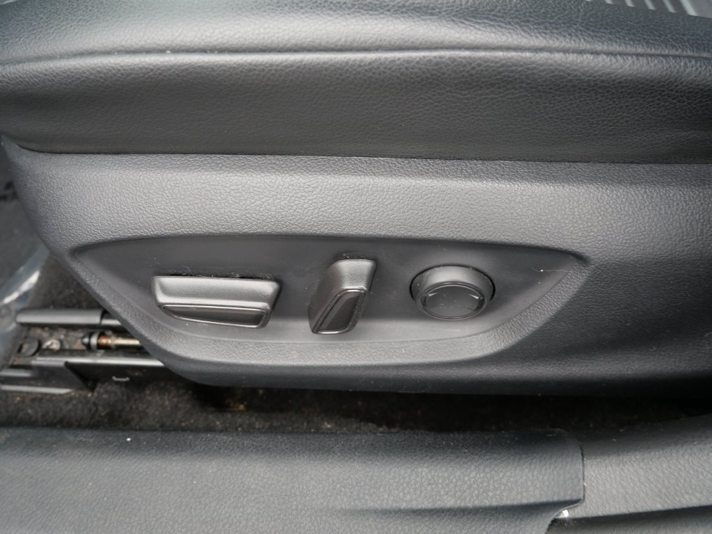 Certified 2023 Toyota Camry SE FWD image 15