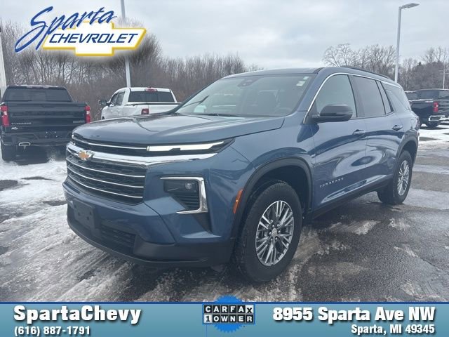 Used 2025 Chevrolet Traverse LT image 7