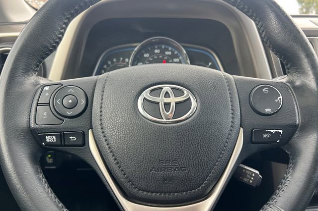 Used 2015 Toyota RAV4 Limited w/ Technology Package image 25