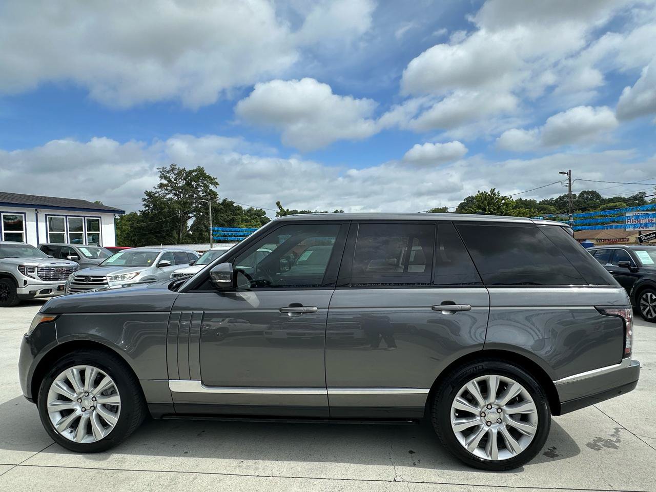 Used 2016 Land Rover Range Rover Supercharged AWD/4WD image 4