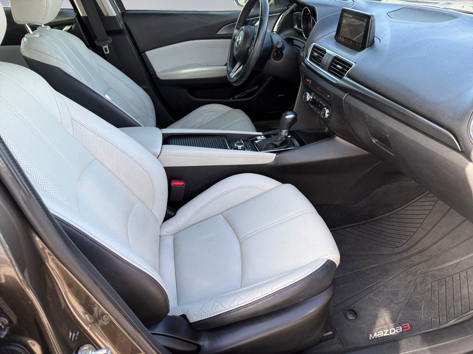 Used 2017 MAZDA MAZDA3 Grand Touring image 13