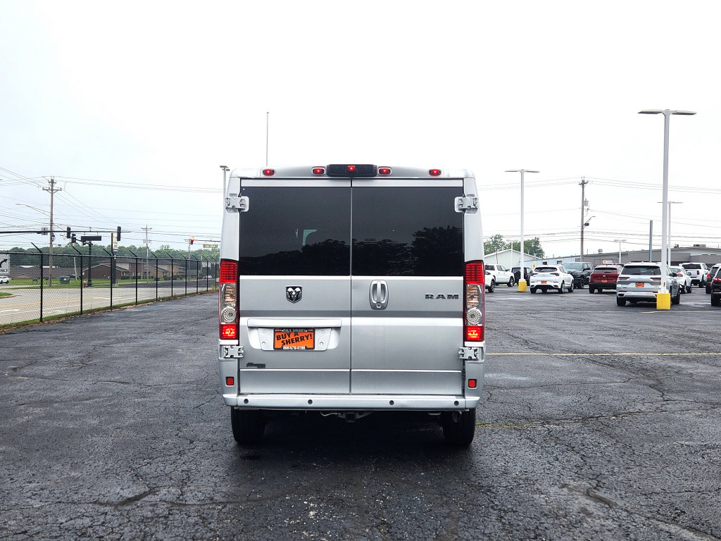 Used 2017 RAM ProMaster 1500 w/ Premium Appearance Group FWD image 9