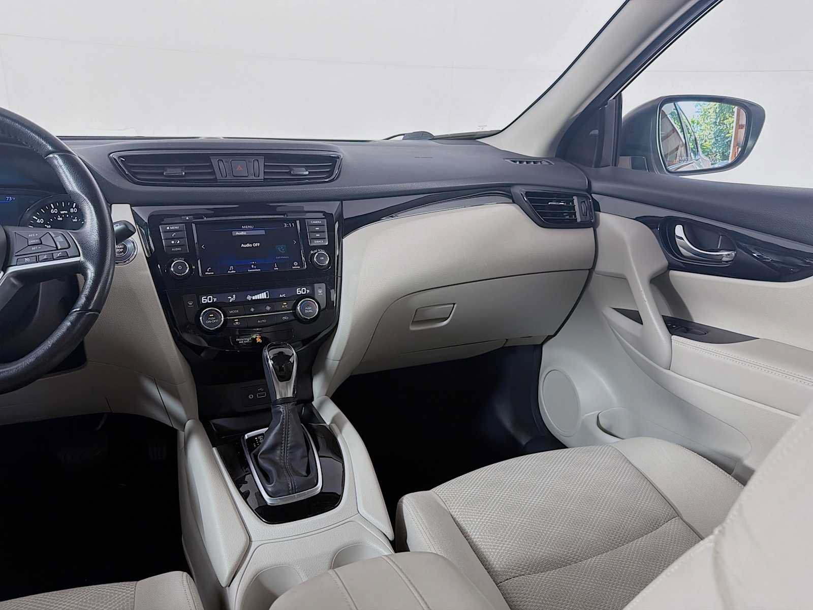 Used 2020 Nissan Rogue Sport SV w/ All-Weather Package AWD/4WD image 21