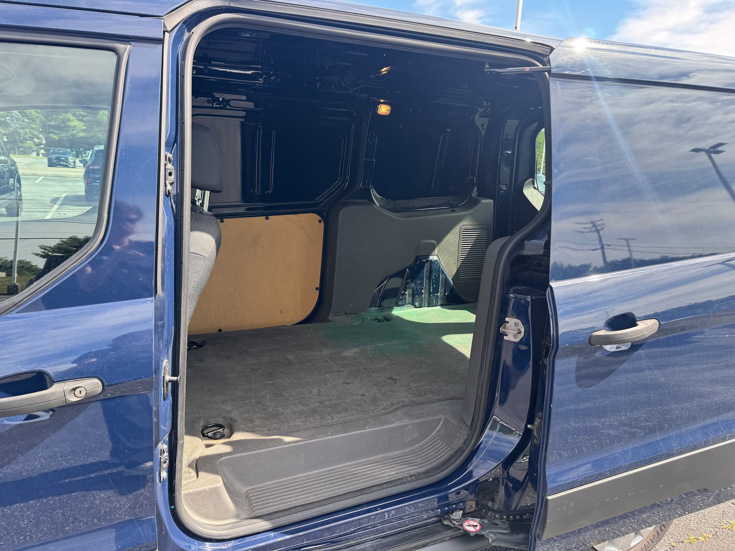 Used 2022 Ford Transit Connect XL FWD image 8