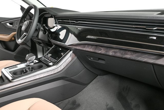 New 2025 Audi Q8 Premium image 25