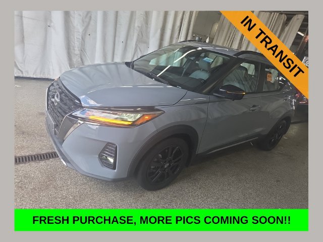 Used 2022 Nissan Kicks SR w/ Premium Package