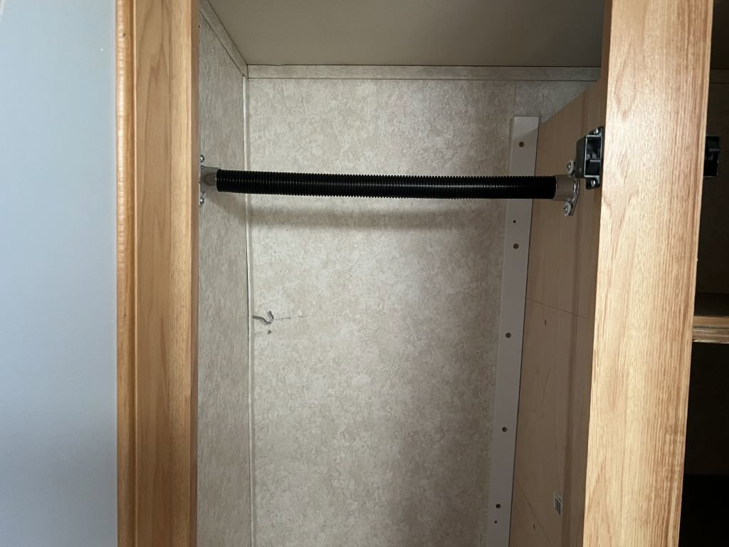 Used 2017 Ford E-450 and Econoline 450 Super Duty w/ Motorhome Prep Package image 11