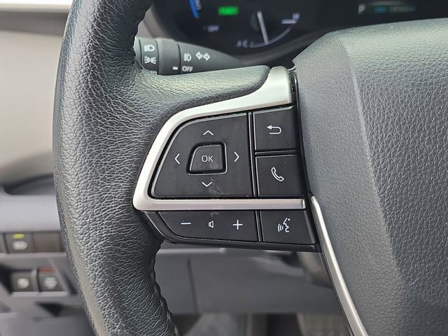 Used 2022 Toyota Sienna XLE FWD image 32