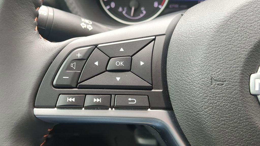 Certified 2024 Nissan Sentra SR FWD image 21