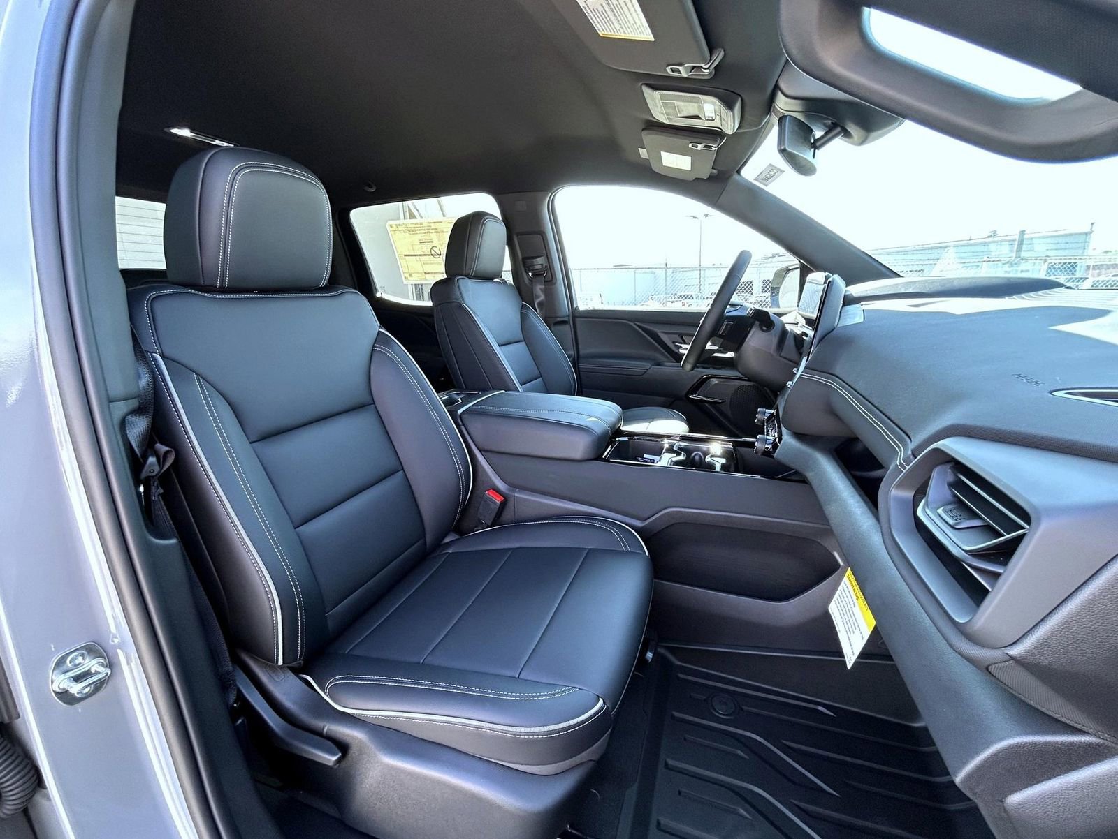 New 2026 Chevrolet Silverado EV LT AWD/4WD image 15
