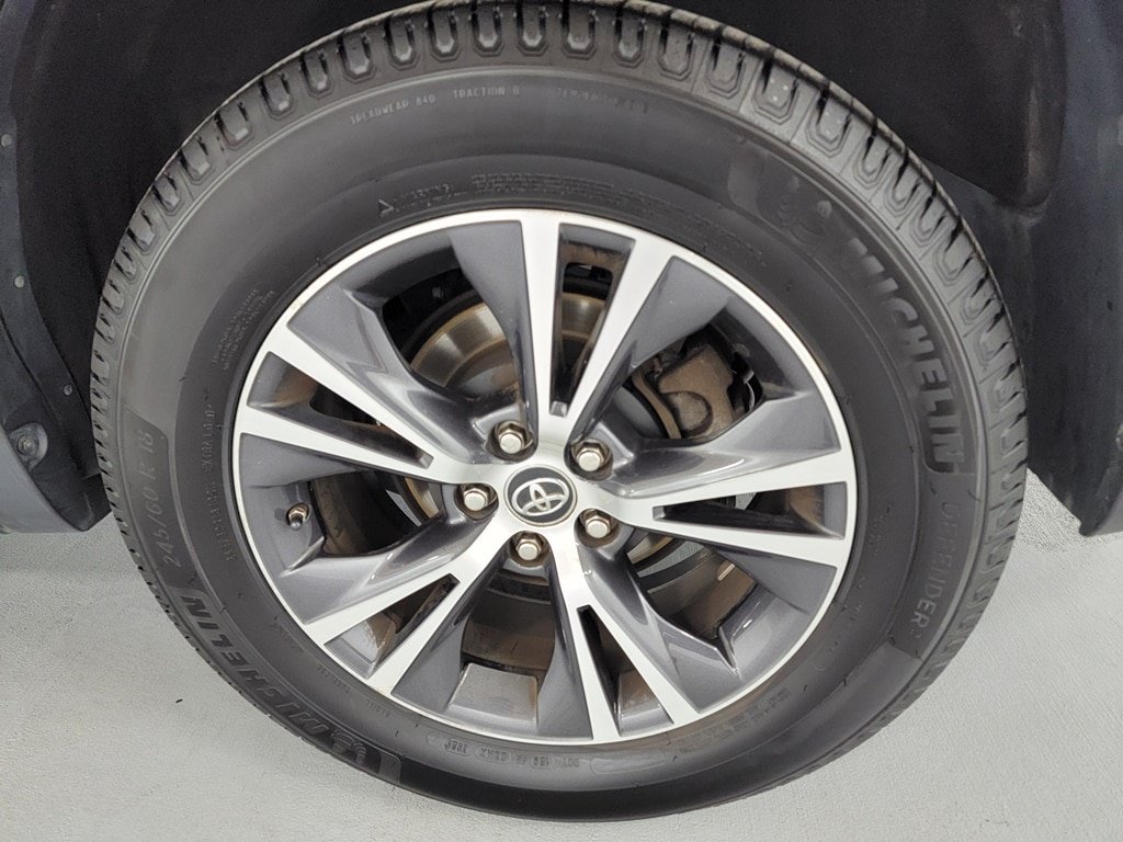 Used 2019 Toyota Highlander LE FWD image 10