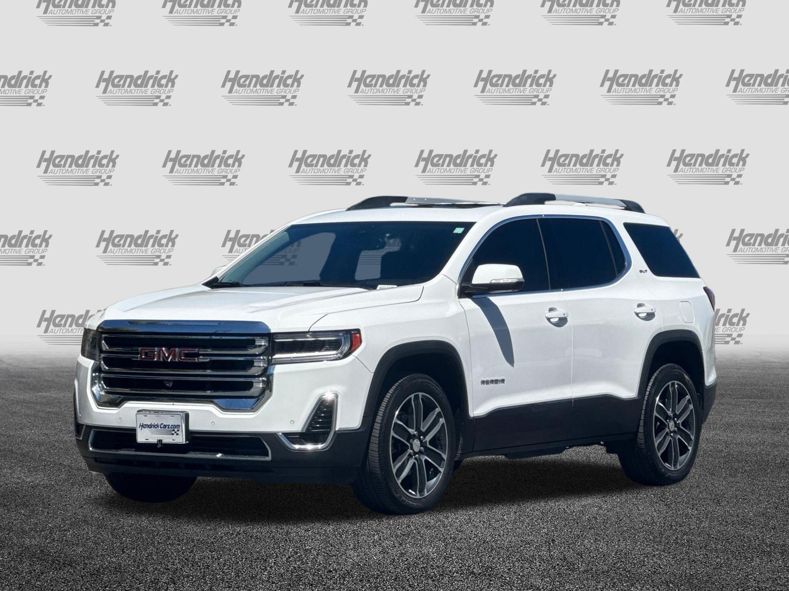 Used 2023 GMC Acadia SLT w/ Technology Package AWD/4WD image 9