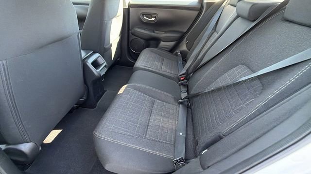 Used 2023 Honda HR-V LX image 16