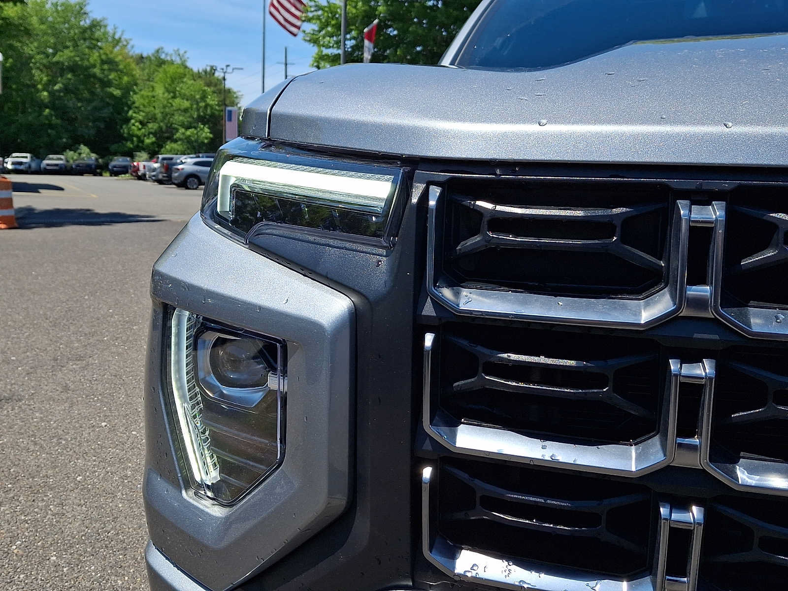 Used 2026 GMC Canyon AT4 w/ Technology Plus Package AWD/4WD image 10