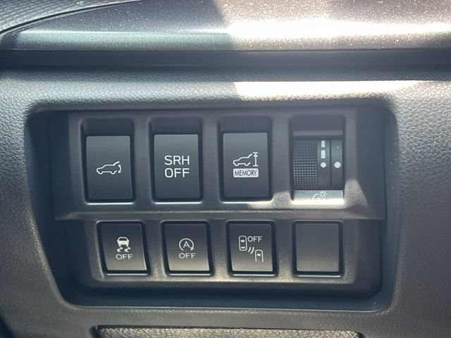 Certified 2025 Subaru Forester Wilderness w/ Convenience Package AWD/4WD image 31