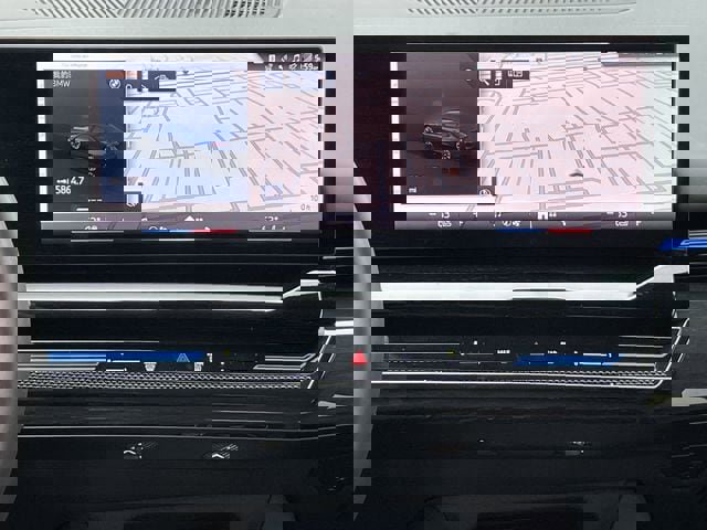 Used 2024 BMW 530i 530i w/ M Sport Package image 16