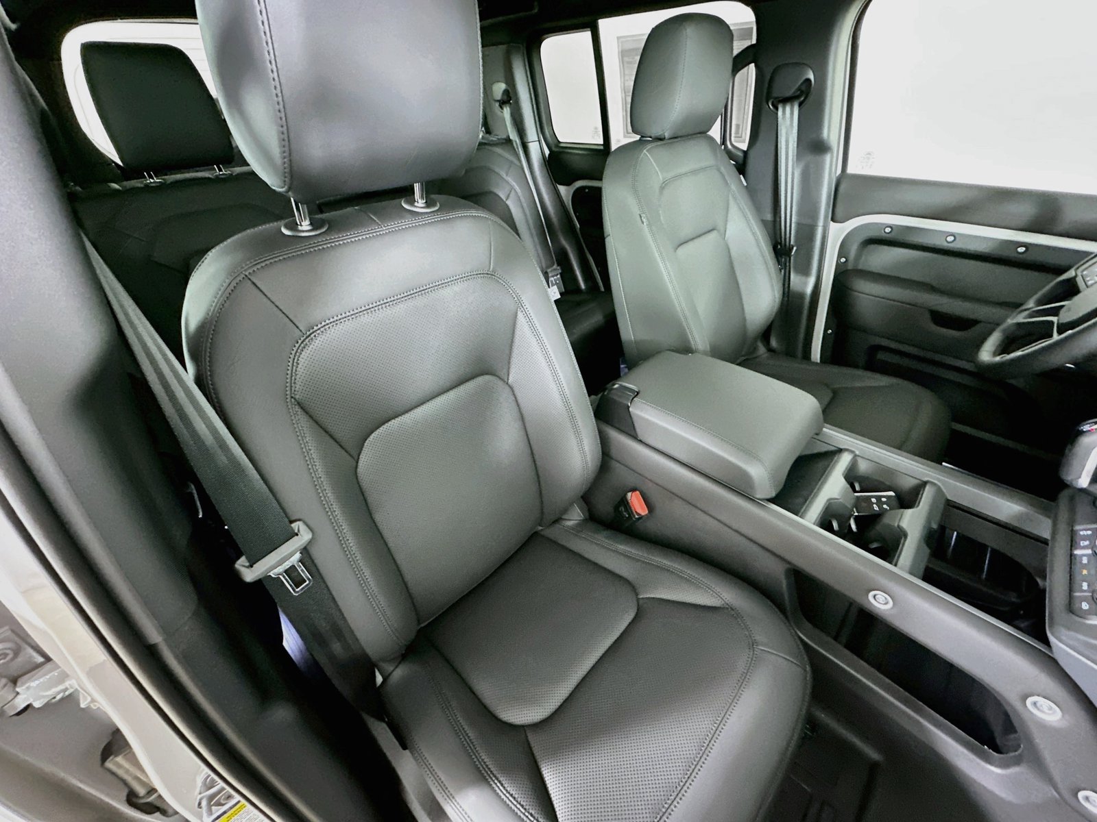 New 2026 Land Rover Defender 110 S AWD/4WD image 46
