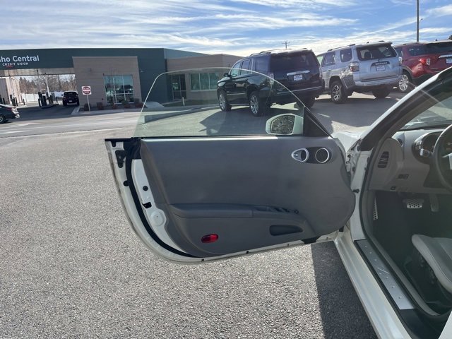 Used 2004 Nissan 350Z Touring image 24