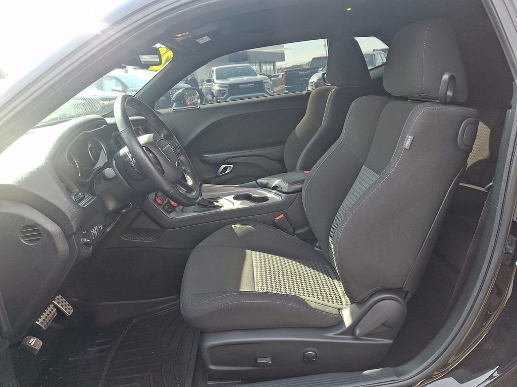 Used 2023 Dodge Challenger R/T RWD image 13