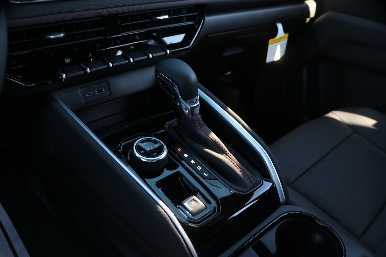 New 2026 Chevrolet Colorado Z71 image 25