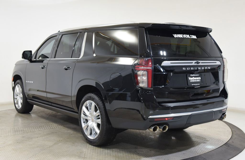 Used 2021 Chevrolet Suburban High Country AWD/4WD image 11